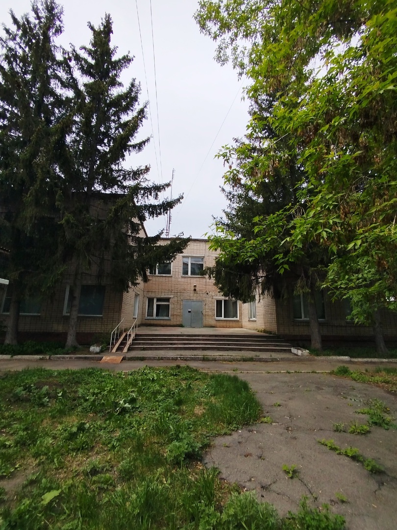 Предлагаем Вашему вниманию  3х комнатную квартиру в п. Октябрьский, ул. 26 Партсъезда, 3а!

Квартира светлая, теплая, просторная, расположена в бывшем детском саду, в кирпичном доме! 

Озеро, лес, свежий воздух. Что еще нужно для счастливой жизни вдали от городской суеты?

+ Комнаты раздельные
+ Выс