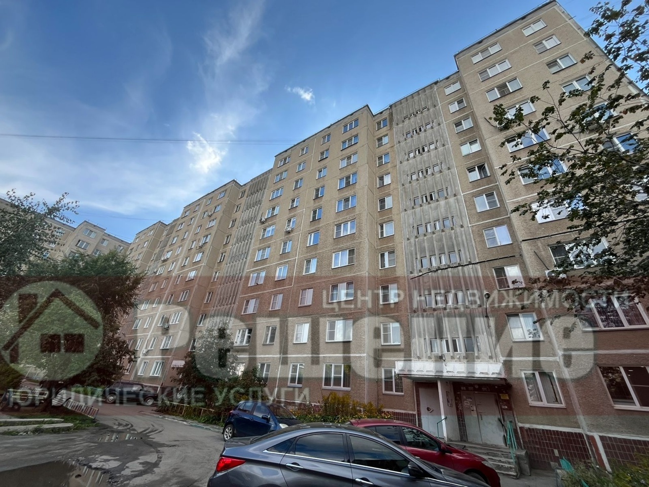 Предлагаем Вашему вниманию светлую, теплую 3х комнатную квартиру  в самом центре города Копейска, пр. Коммунистический, 12! Престижный район!

Идеальный вариант для семьи!

+ Удобный первый этаж
+ Евроокна, на разные стороны
+ Комнаты раздельные
+ Кухня 9 кв.м.
+ На полу линолеум
+ Санузел раздельны