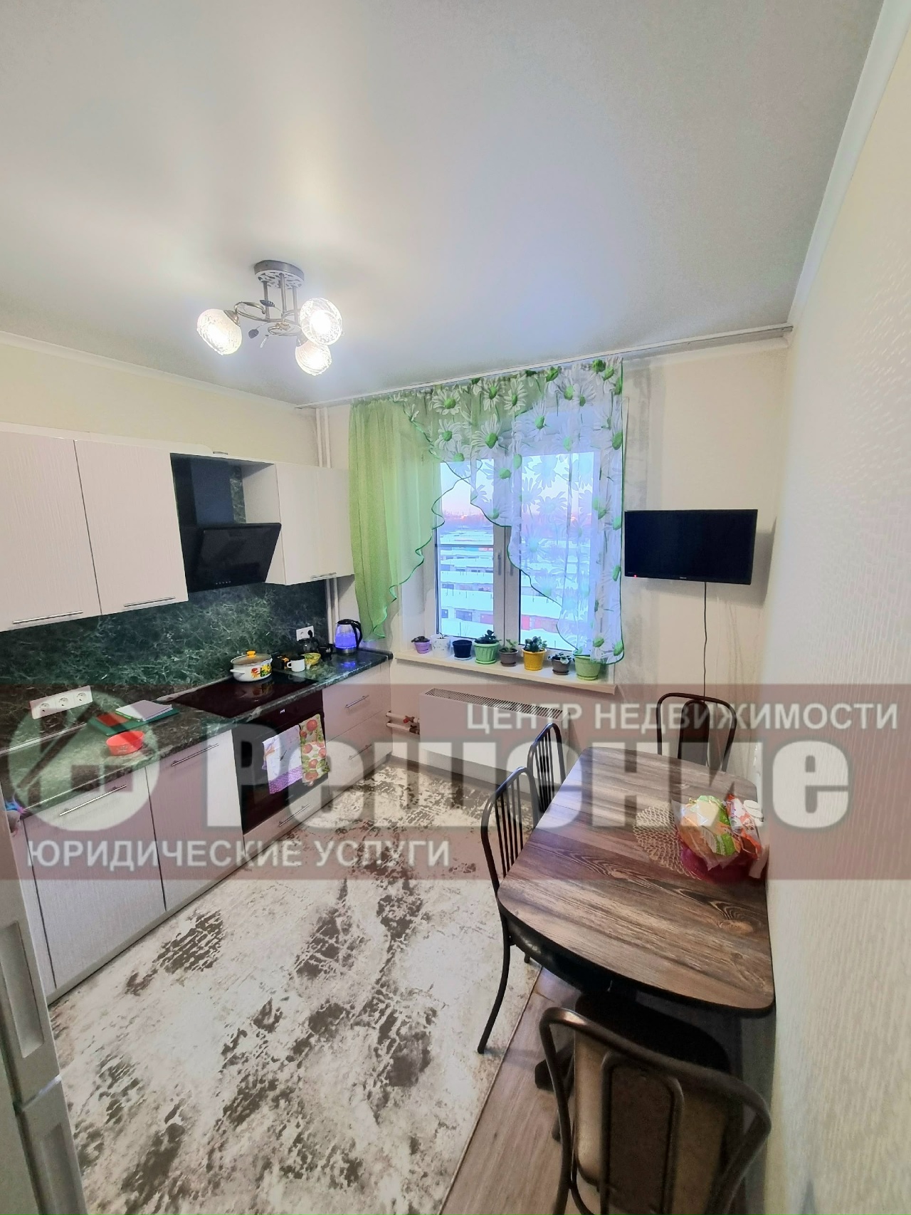 Семейная ипотека 6% — ваш шанс переехать в квартиру, где захочется остаться навсегда ??

Представьте утро: вы просыпаетесь в просторной, залитой светом комнате. За окном — зелень Парка Победы. До школы — 5 минут пешком, до садика — 3. Остановка на Челябинск в двух шагах, а вокруг всё, что нужно для 